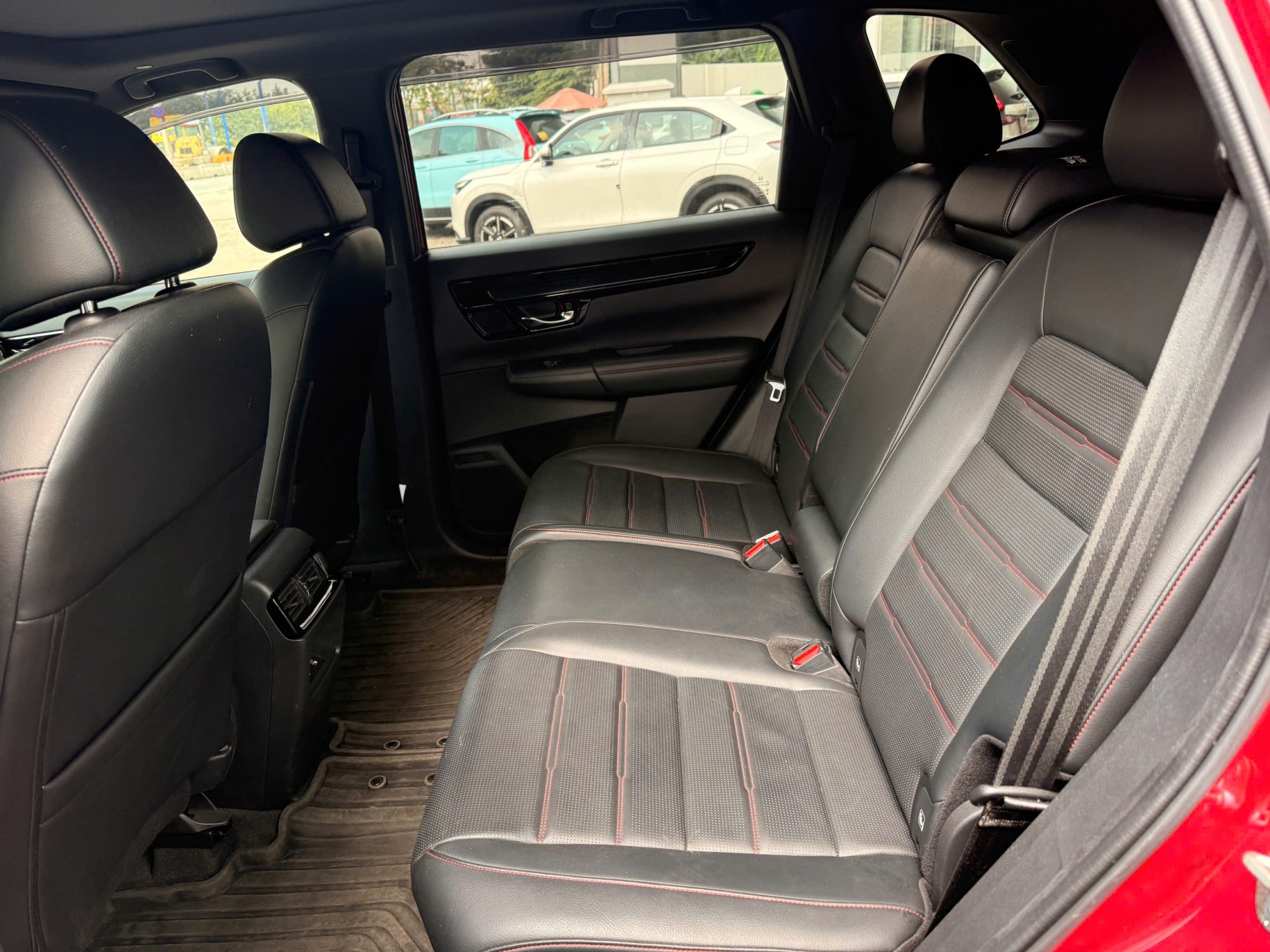 Honda CRV Hybird lướt màu đỏ